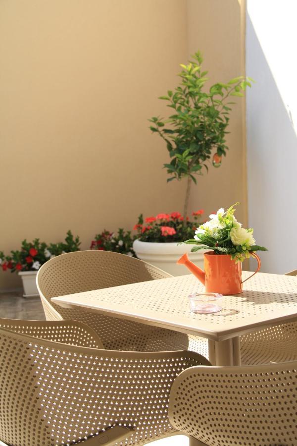 Naturelais Monopoli Buitenkant foto